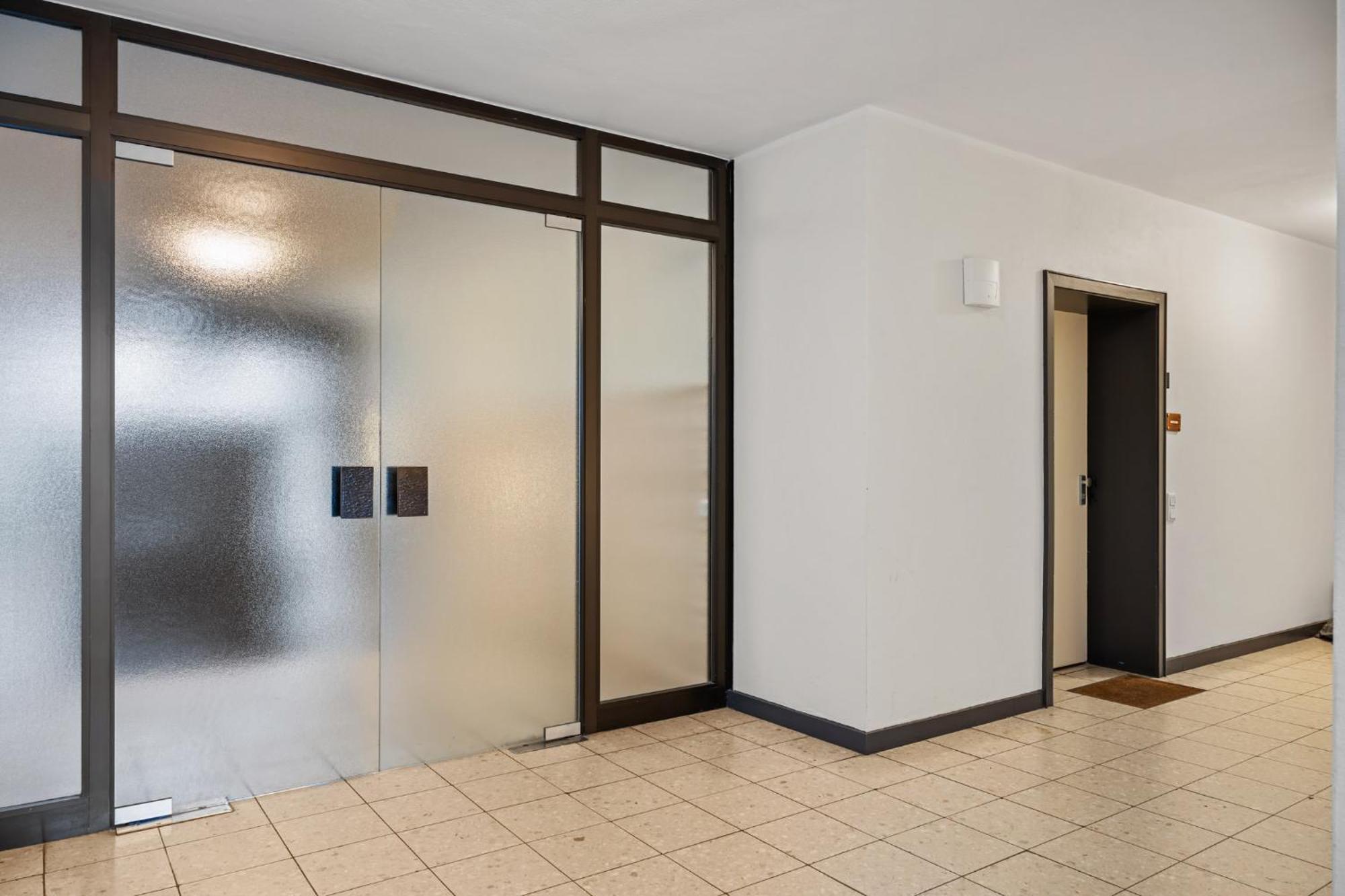 Stilvolle Stadtoase, 116 Qm, Parkblick, Wassernah, Parkplatz Вильгельмсхафен Экстерьер фото
