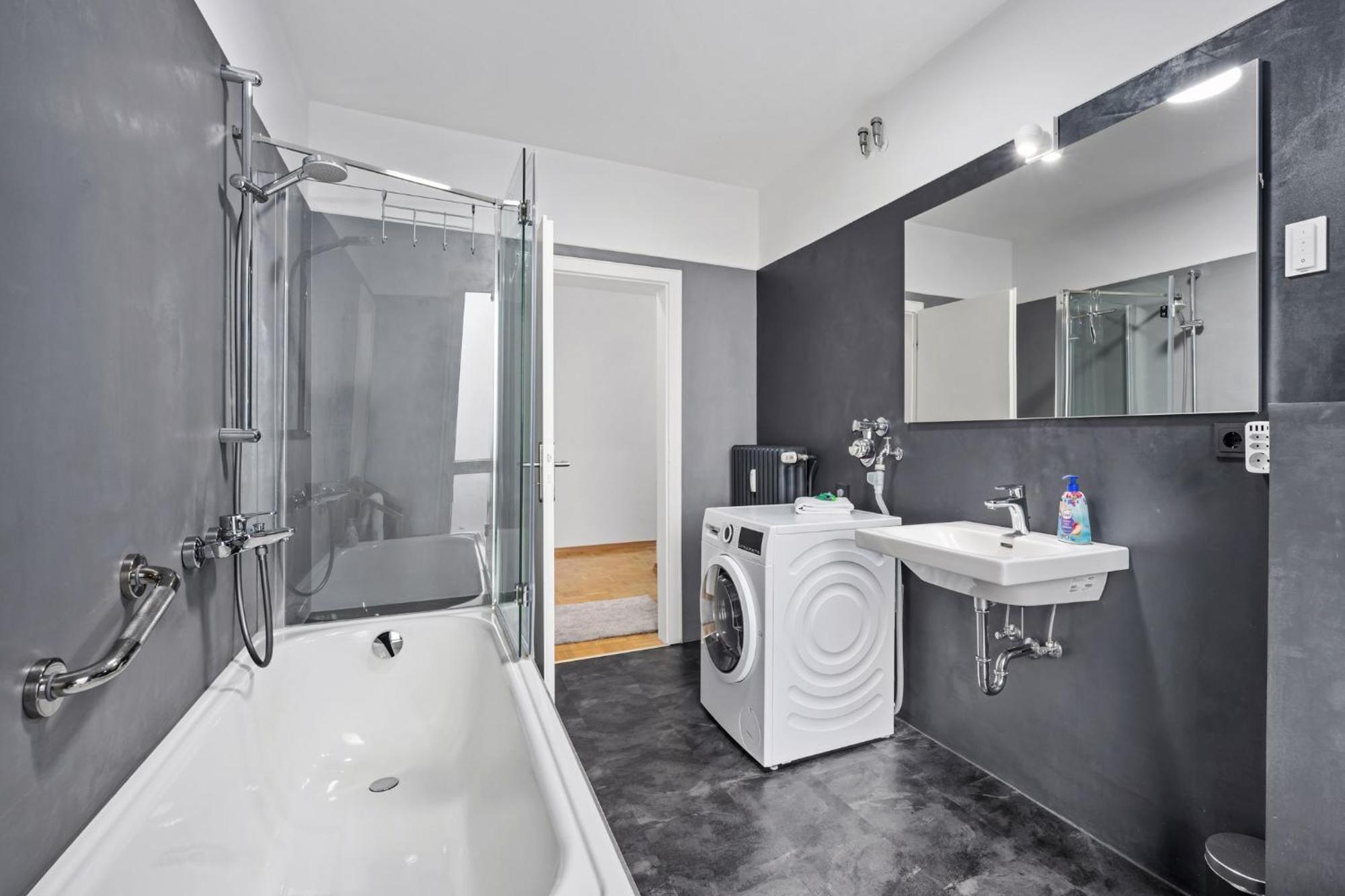 Stilvolle Stadtoase, 116 Qm, Parkblick, Wassernah, Parkplatz Вильгельмсхафен Экстерьер фото